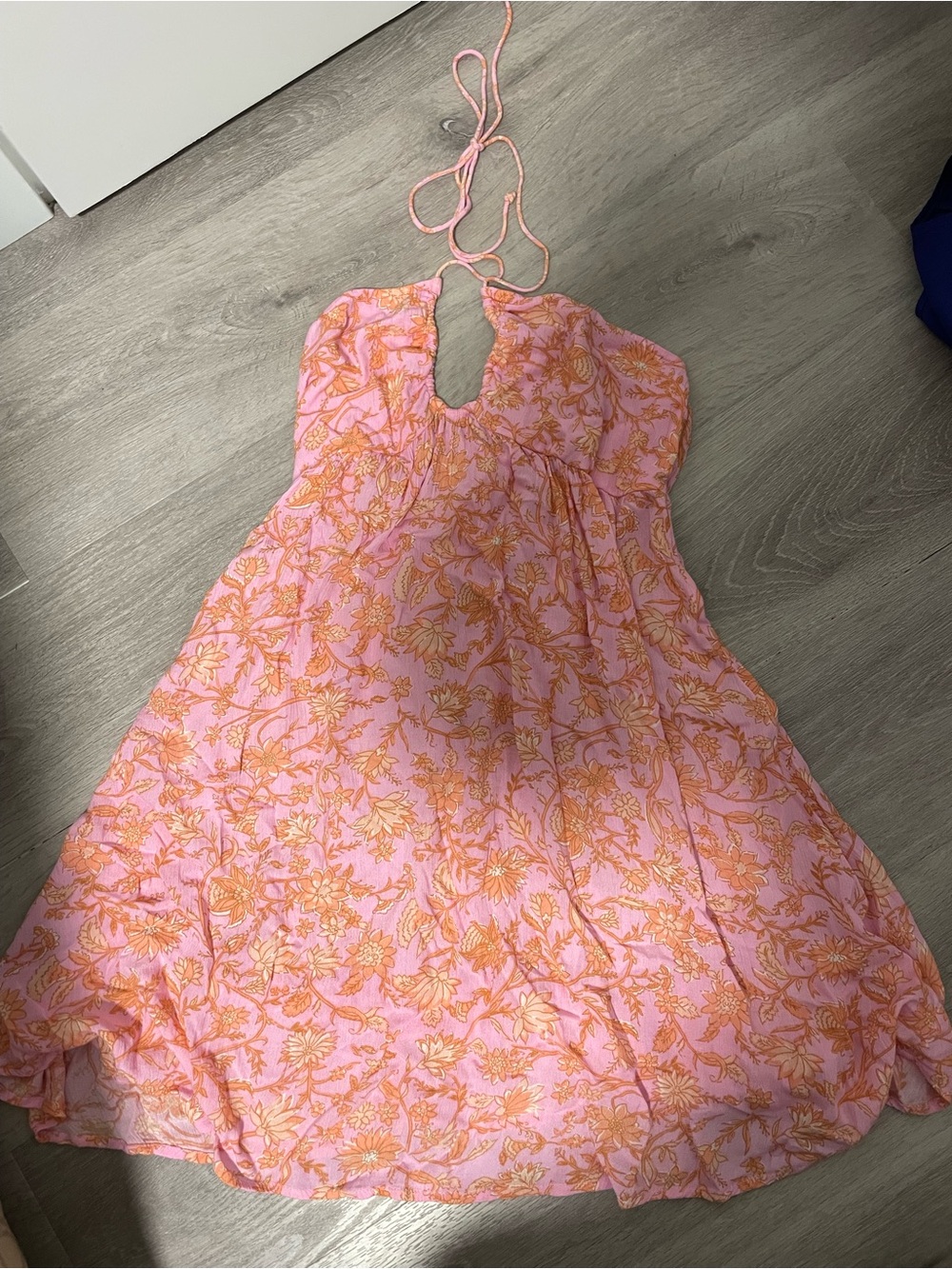 31 Billabong Pink and Orange Floral Halter Dress